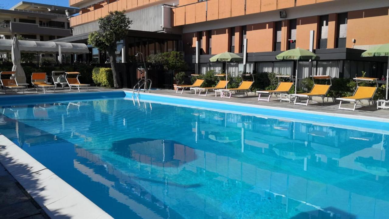 Park Hotel Rimini Exterior photo