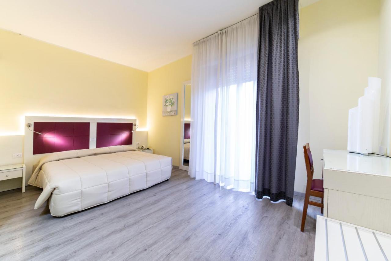 Park Hotel Rimini Exterior photo