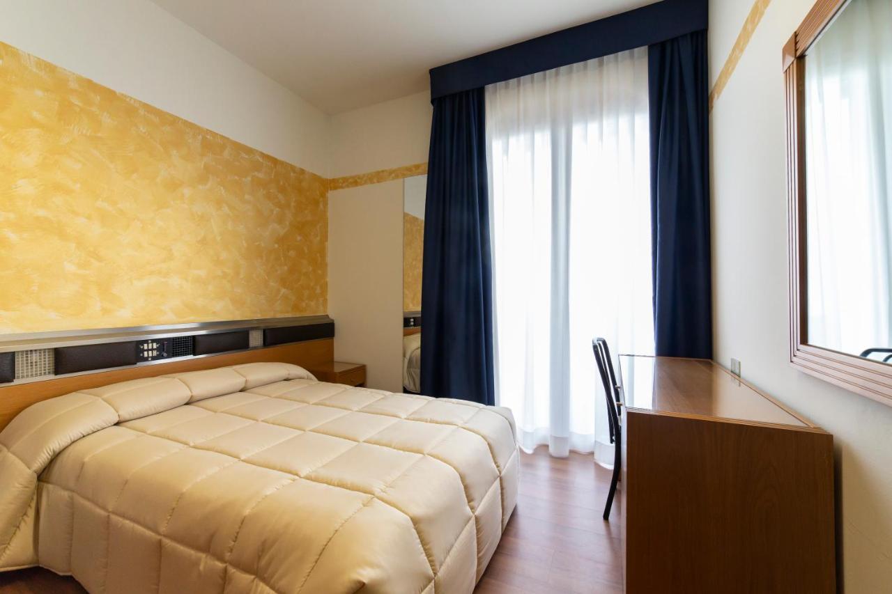 Park Hotel Rimini Exterior photo